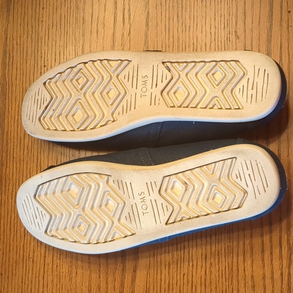 Toms navy slip ons (mens) - Picture 5 of 5
